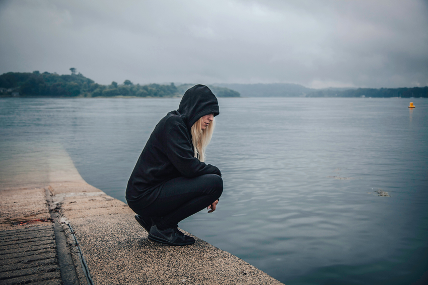 Grübeln als Anpassungsmuster bei traumasensiblem Coaching, inneres Gedankenkarussell zwischen eigenen Bedürfnissen und denen anderer, Schutzmechanismus Grübeln